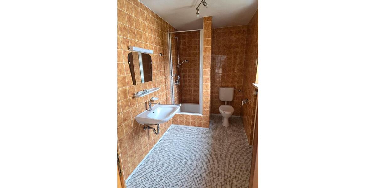 Etagenwohnung Langdorf - 3.5 Zimmer, 120 m&sup2;, 850&euro; | Angebot:26039848