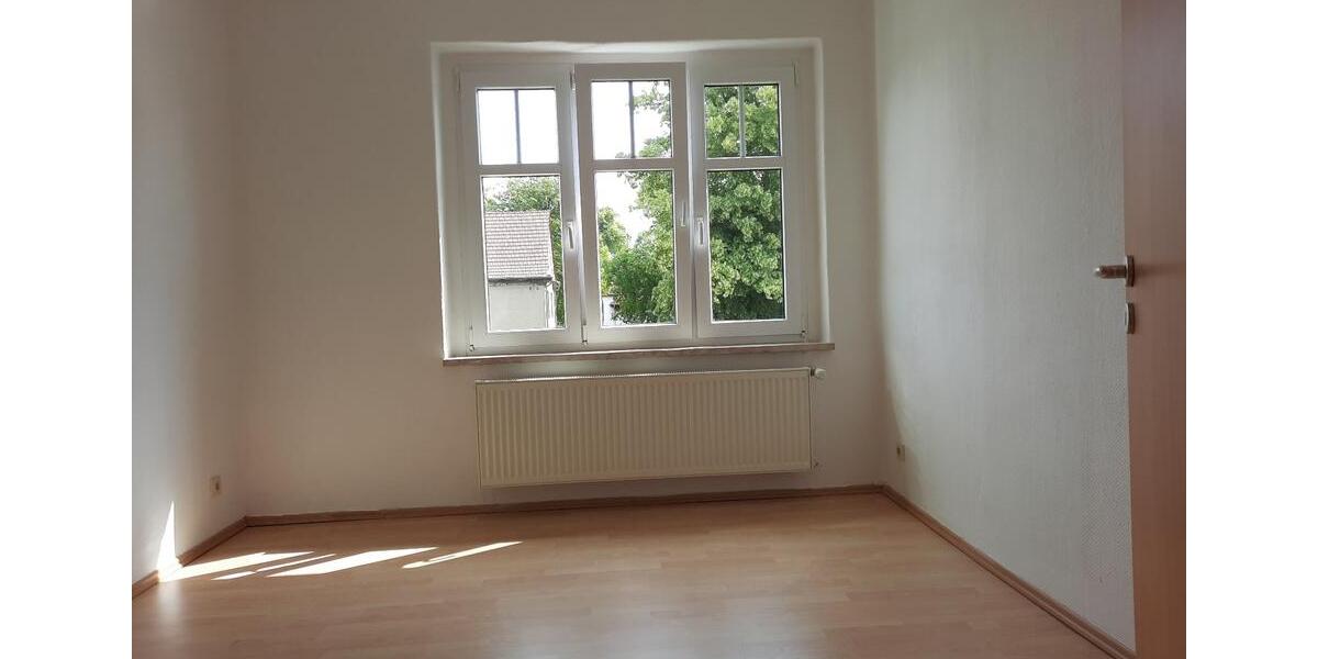Helle 2-Raum-Wohnung 65 m² im san. Altbau zu vermieten 2 zimmer