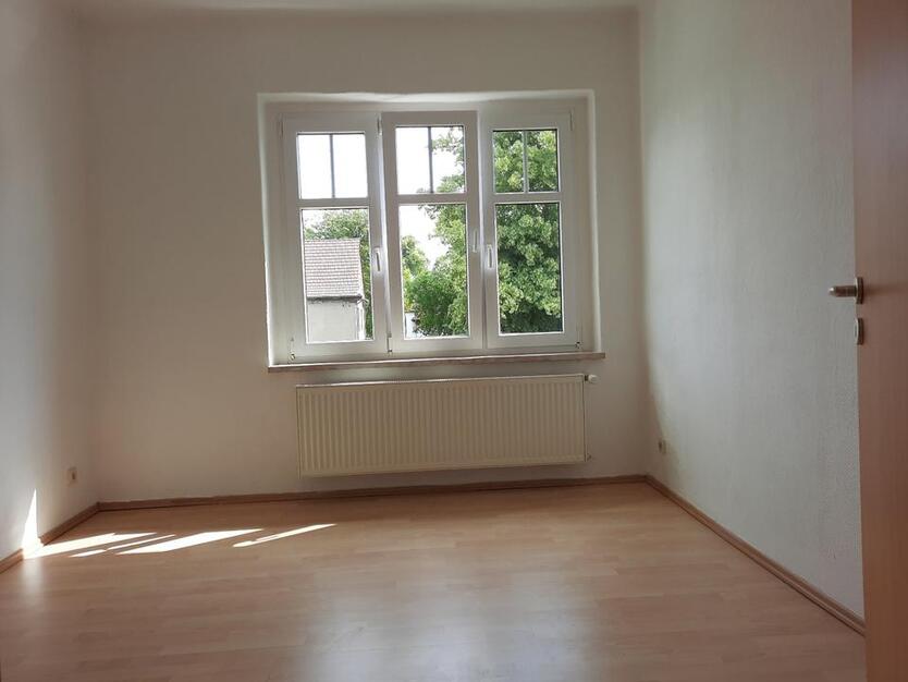 Helle 2-Raum-Wohnung 65 m² im san. Altbau zu vermieten zimmer