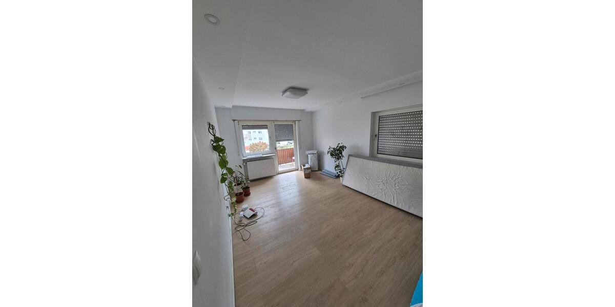 Etagenwohnung Leimen - 2 Zimmer, 65 m&sup2;, 1.300&euro; | Angebot:25992504