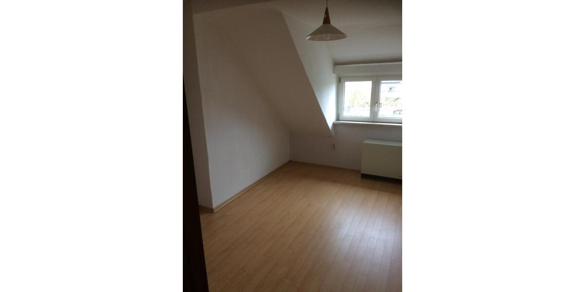 Dachgeschoßwohnung Zehdenick - 2 Zimmer, 42 m&sup2;, 336&euro; | Angebot:25854201