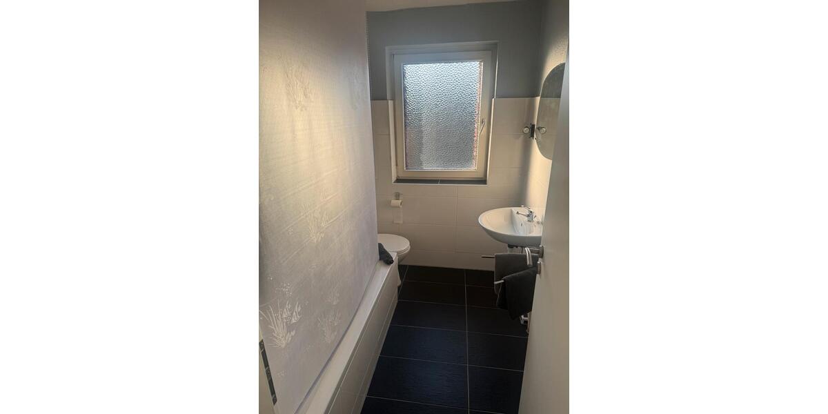 Wohnen auf Zeit Hagen im Bremischen - 8 Zimmer, 400 m&sup2;, 25&euro; | Angebot:24767126