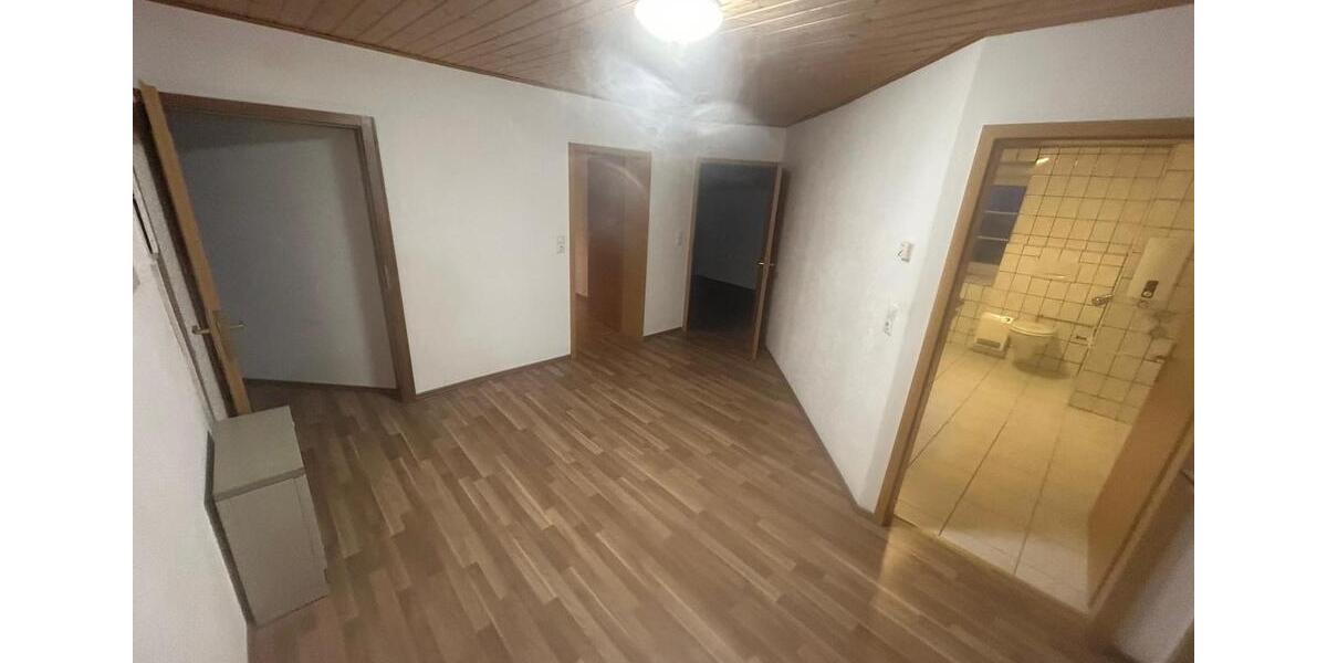 Etagenwohnung Görwihl - 3 Zimmer, 94 m&sup2;, 950&euro; | Angebot:26101683