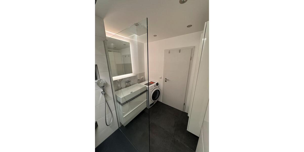 Helle 3-Zimmer-Wohnung mit Balkon und Garage in Rottendorf 3 zimmer