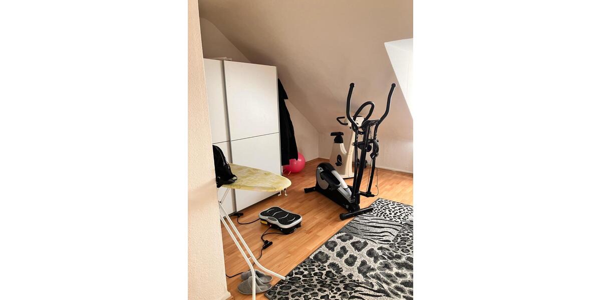 Dachgeschoßwohnung Kassel Fasanenhof - 4 Zimmer, 84 m&sup2;, 760&euro; | Angebot:24661501