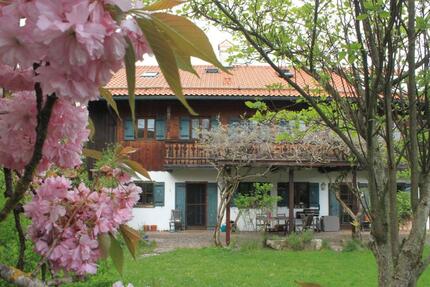 Zimmer mit eigenem Bad und geteiltem Balkon in Landhaus-6er-WG 8 zimmer