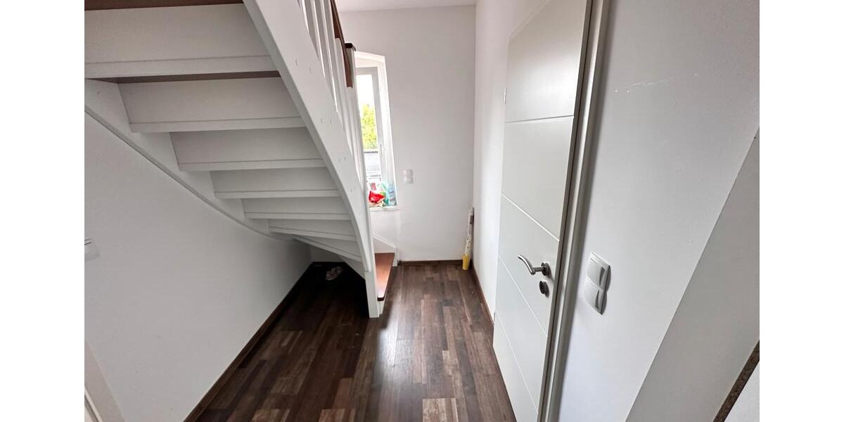 Etagenwohnung Helmstedt - 4 Zimmer, 120 m&sup2;, 1.000&euro; | Angebot:26029404