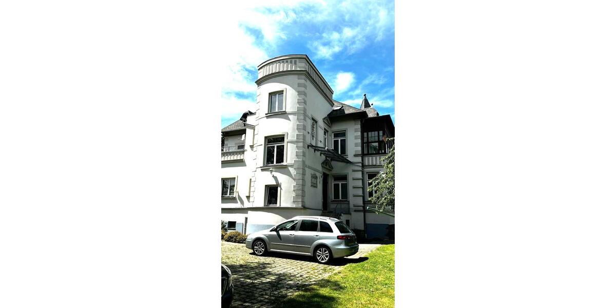 Dachgeschoßwohnung Meerane - 4 Zimmer, 127 m&sup2;, 730&euro; | Angebot:26293189