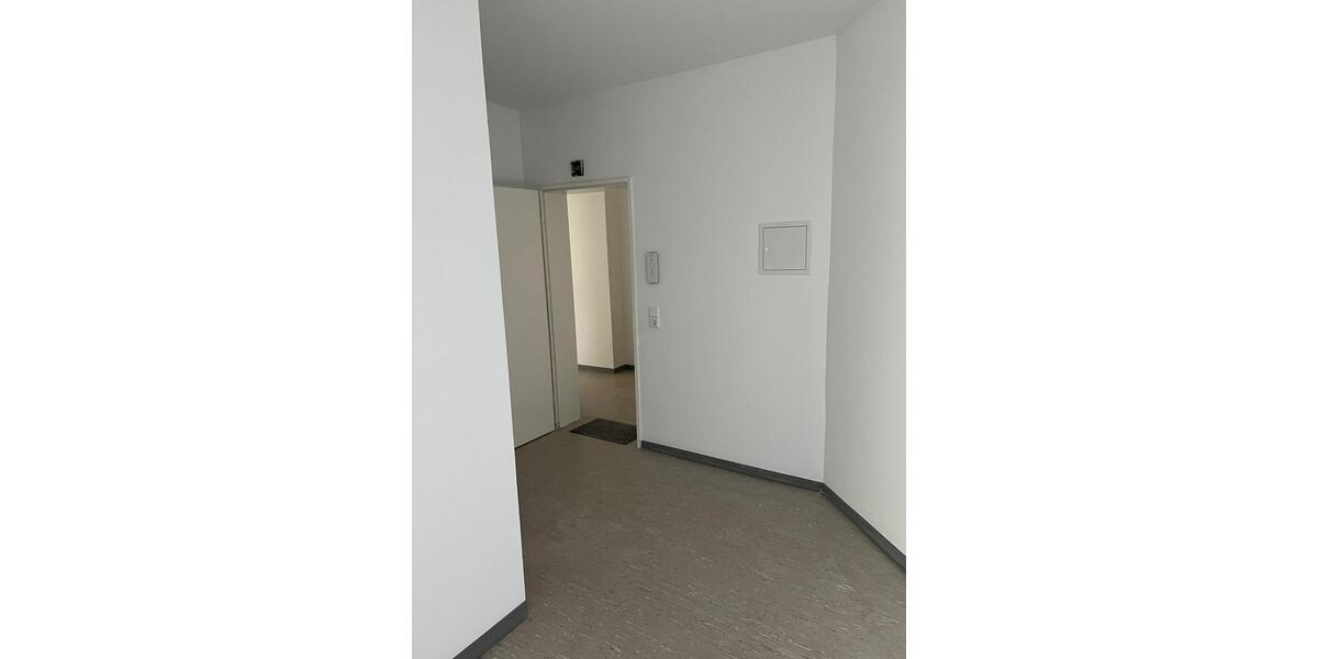 Etagenwohnung Bergen - 2 Zimmer, 60 m&sup2;, 470&euro; | Angebot:26413963
