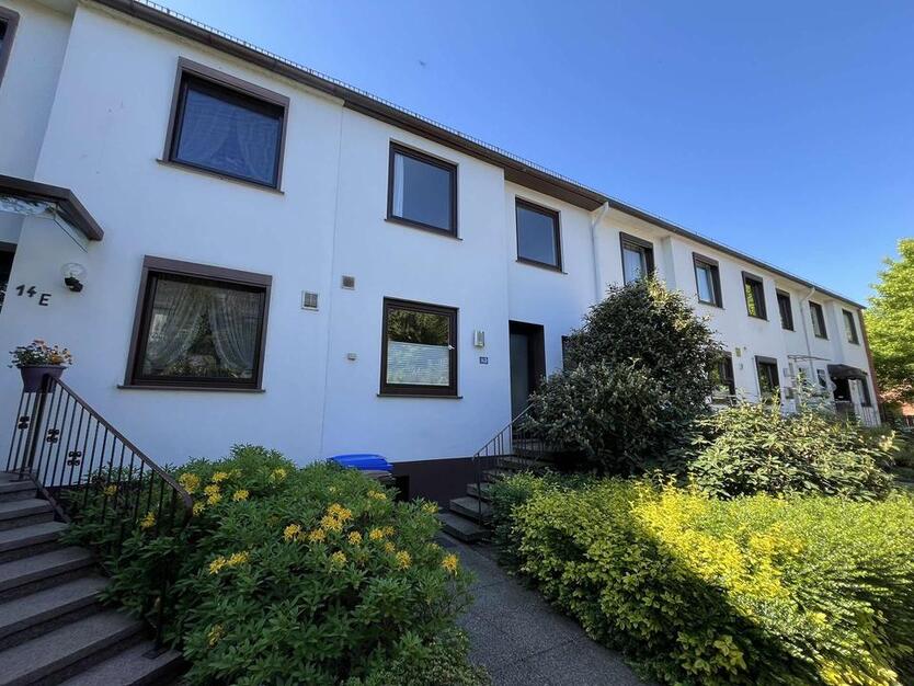 Reihenmittelhaus | viel Platz | viel Ruhe | eigener Garten | Garage | 5 Zimmer