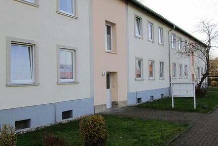 Wohnung Mücheln (Geiseltal) - 3 Zimmer, 62 m&sup2;, 380&euro; | Angebot:26533748