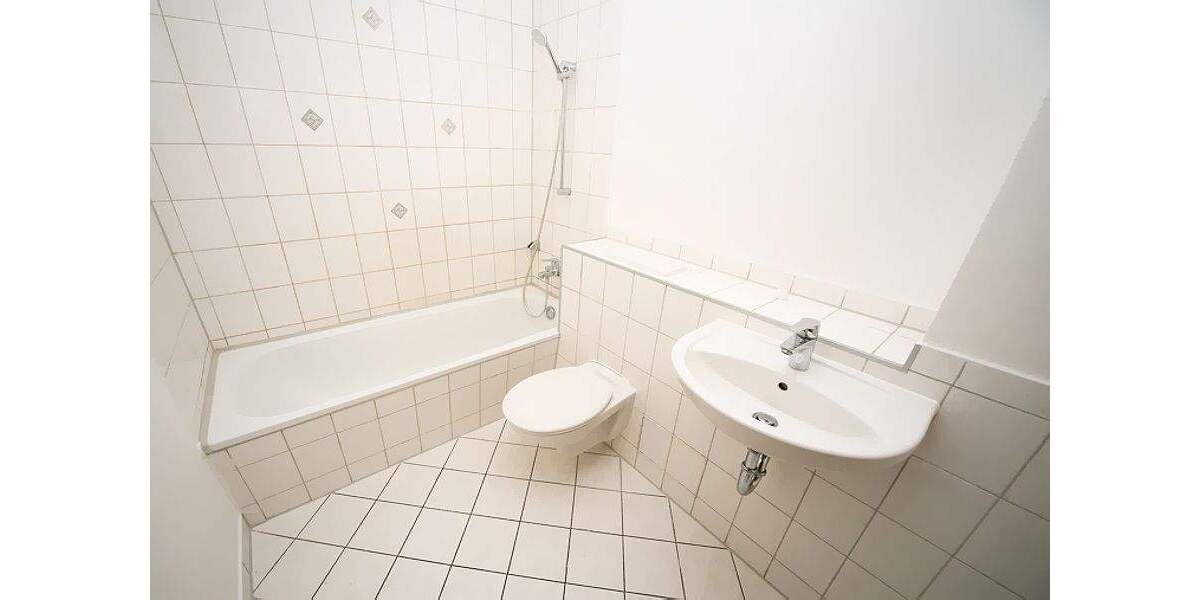 Etagenwohnung Helbra - 3 Zimmer, 73 m&sup2;, 379&euro; | Angebot:25916914