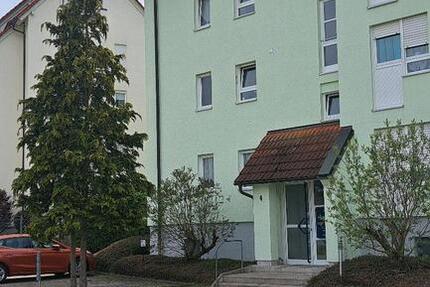 Wohnung Eisfeld - 3 Zimmer, 65 m&sup2;, 650&euro; | Angebot:26449225