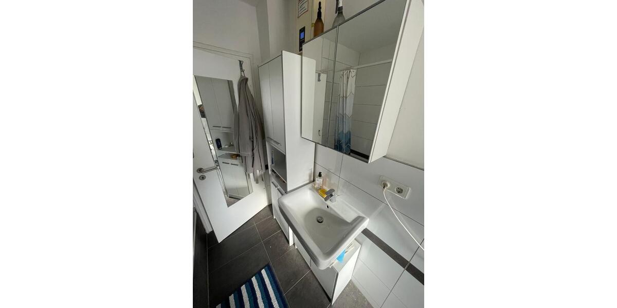 Dachgeschoßwohnung Nürnberg Gibitzenhof - 3 Zimmer, 80 m&sup2;, 700&euro; | Angebot:25022759