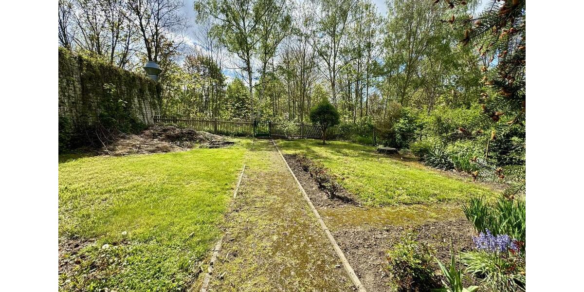 Etagenwohnung Döbeln - 4 Zimmer, 121 m&sup2;, 800&euro; | Angebot:26183314