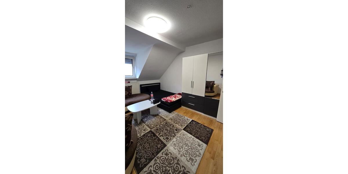 Etagenwohnung Saarbrücken West - 1 Zimmer, 35 m&sup2;, 415&euro; | Angebot:26222013