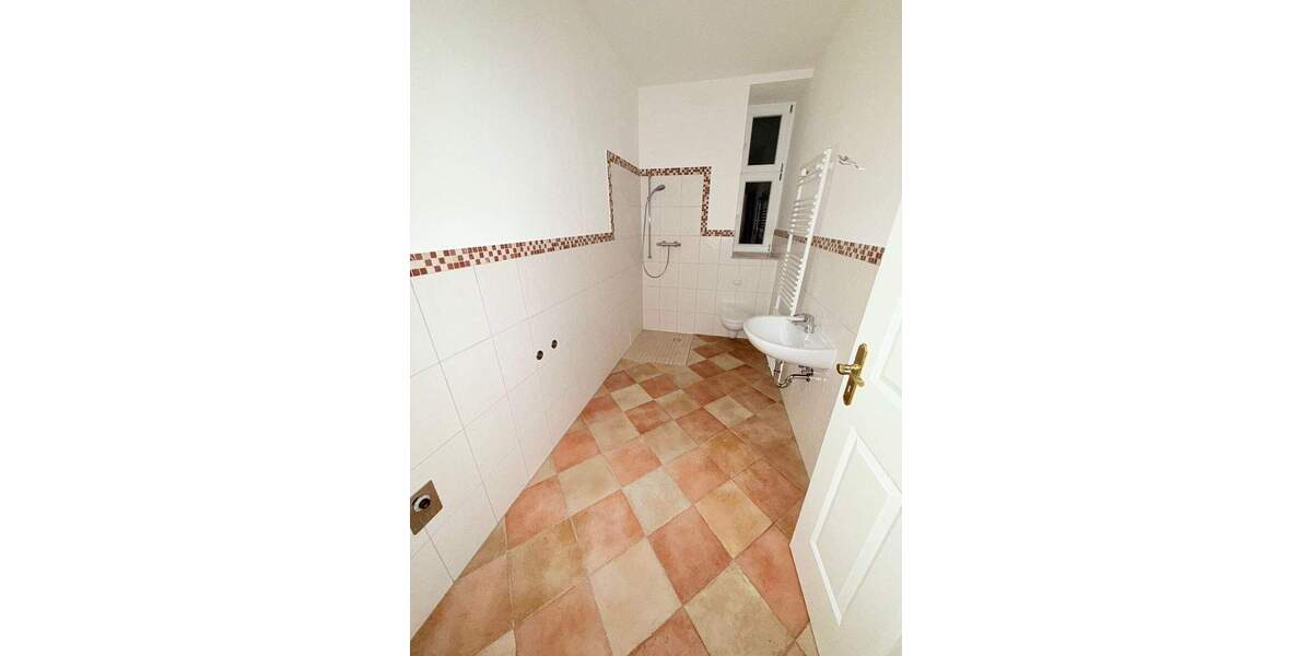 Etagenwohnung Eberswalde - 4 Zimmer, 98 m&sup2;, 1.051&euro; | Angebot:24703501