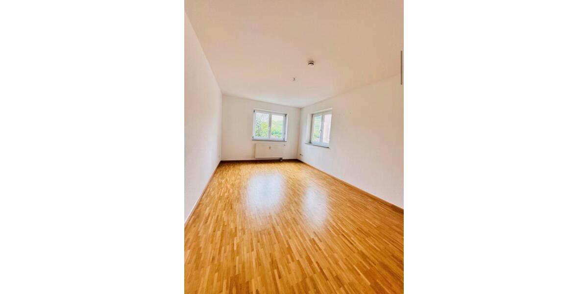 Etagenwohnung Müllheim - 4 Zimmer, 110 m&sup2;, 1.400&euro; | Angebot:25854153