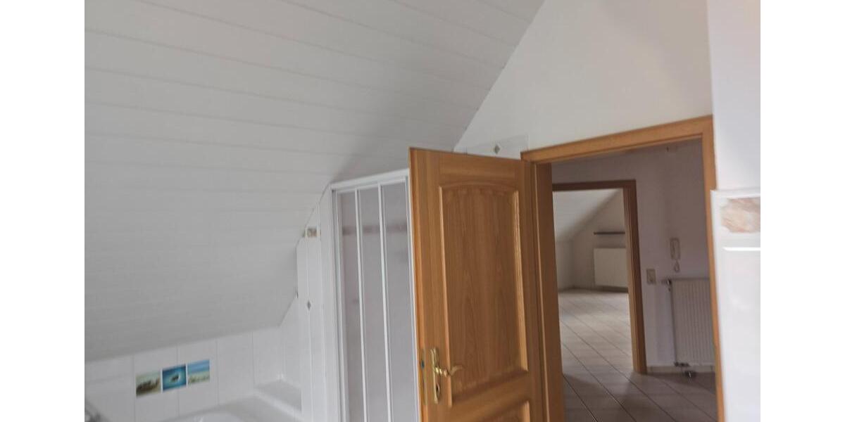 Dachgeschoßwohnung Brilon - 2 Zimmer, 98 m&sup2;, 580&euro; | Angebot:24488137