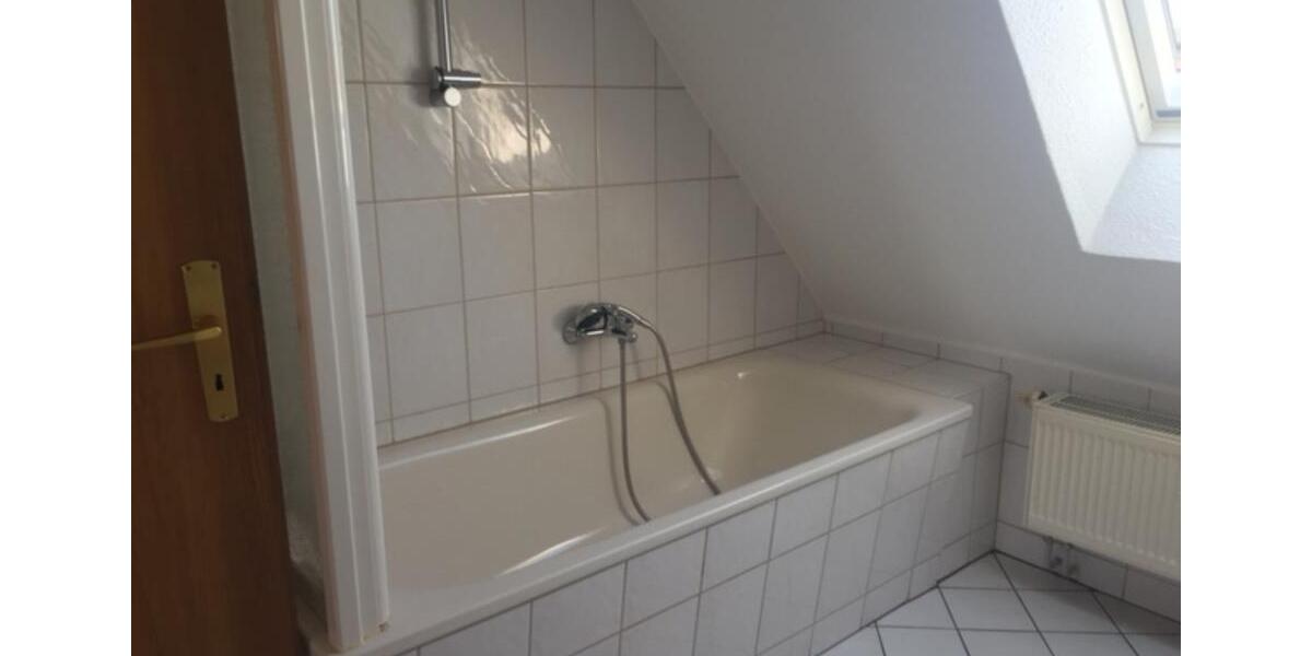 Dachgeschoßwohnung Senftenberg - 3 Zimmer, 60 m&sup2;, 360&euro; | Angebot:25056523