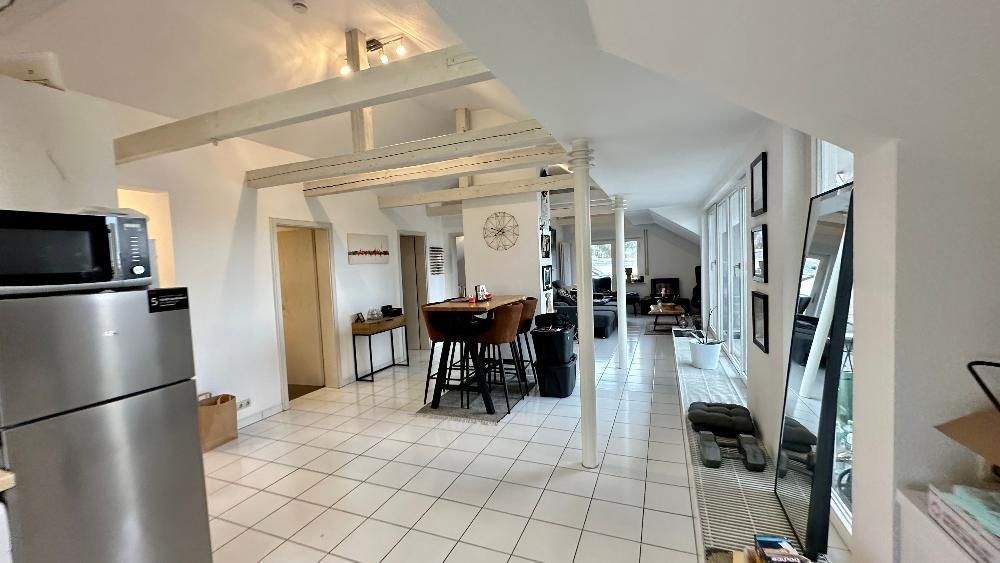 Etagenwohnung Böblingen - 3 Zimmer, 95 m&sup2;, 2.100&euro; | Angebot:24990770