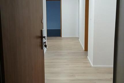4 Zimmer Wohnung Balkon Aufzug in Nbg Röthenbach ab sofort 4 zimmer