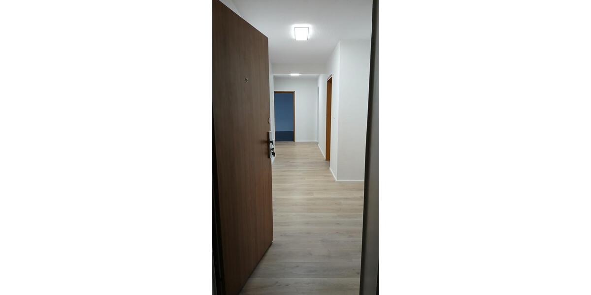 4 Zimmer Wohnung Balkon Aufzug in Nbg Röthenbach ab sofort 4 zimmer