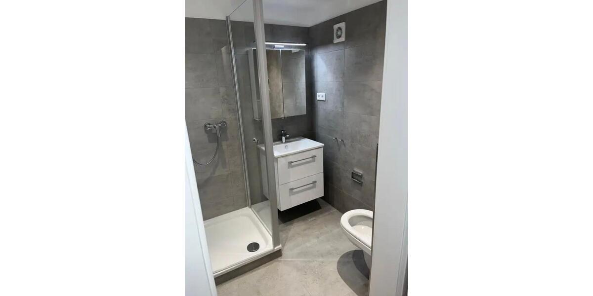 Erdgeschoßwohnung Düsseldorf Stadtbezirk 3 - 1 Zimmer, 38 m&sup2;, 600&euro; | Angebot:24736642