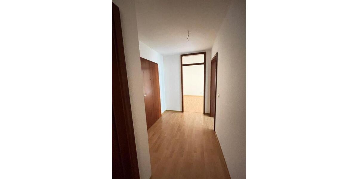 Erdgeschoßwohnung Plauen - 2 Zimmer, 63 m&sup2;, 295&euro; | Angebot:12319763