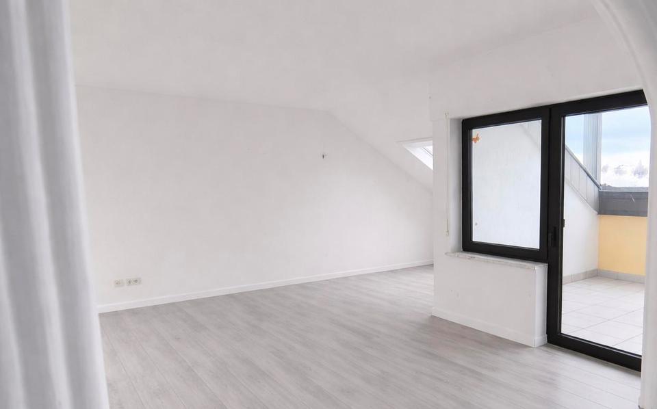 Dachgeschoßwohnung Borgentreich - 2 Zimmer, 100 m&sup2;, 600&euro; | Angebot:26021427