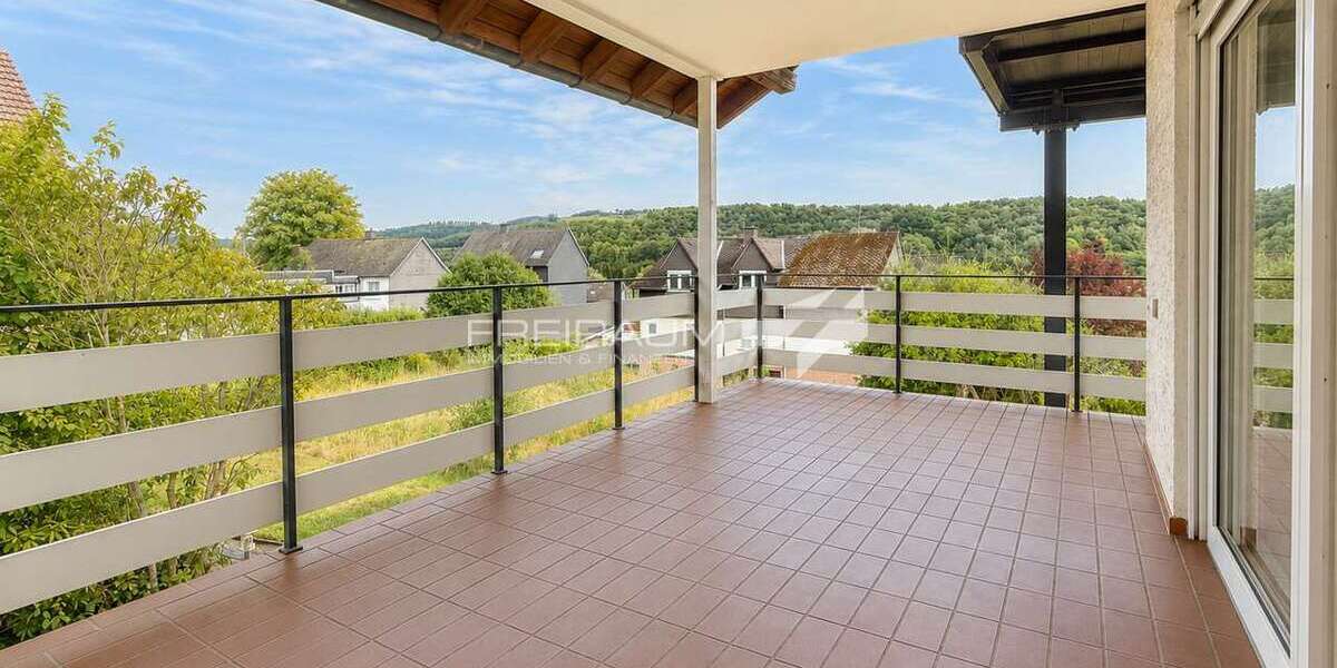 Etagenwohnung Neunkirchen - 3 Zimmer, 133 m&sup2;, 900&euro; | Angebot:27166865