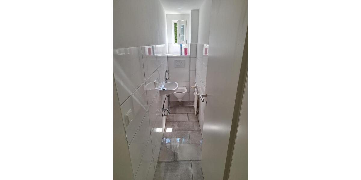 Wohnen auf Zeit Kusterdingen - 6 Zimmer, 90 m&sup2;, 450&euro; | Angebot:24787733