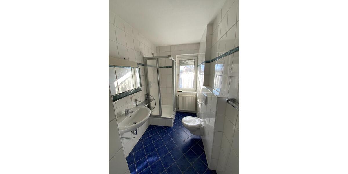 Einfamilienhaus Petersberg - 10 Zimmer, 150 m&sup2;, 1.400&euro; | Angebot:25046799