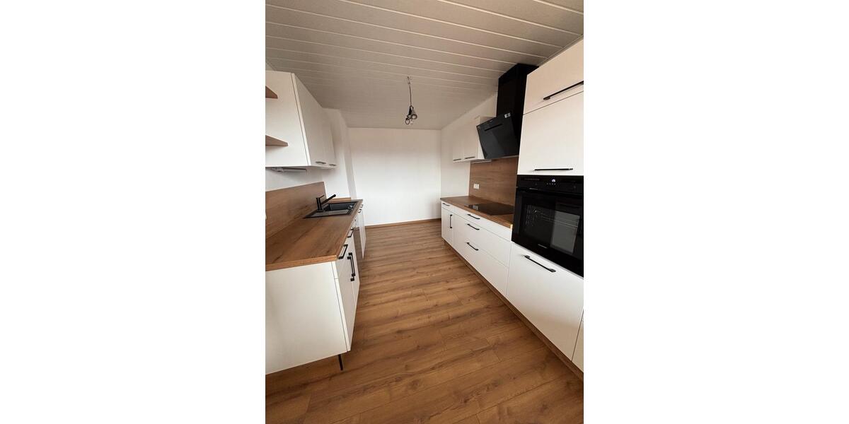 Etagenwohnung Absberg - 5 Zimmer, 106 m&sup2;, 840&euro; | Angebot:26040551