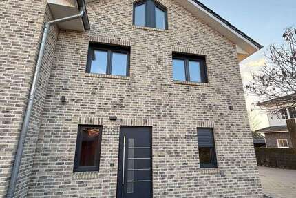 Haus Elmshorn - 4 Zimmer, 120 m&sup2;, 1.850&euro; | Angebot:25138736