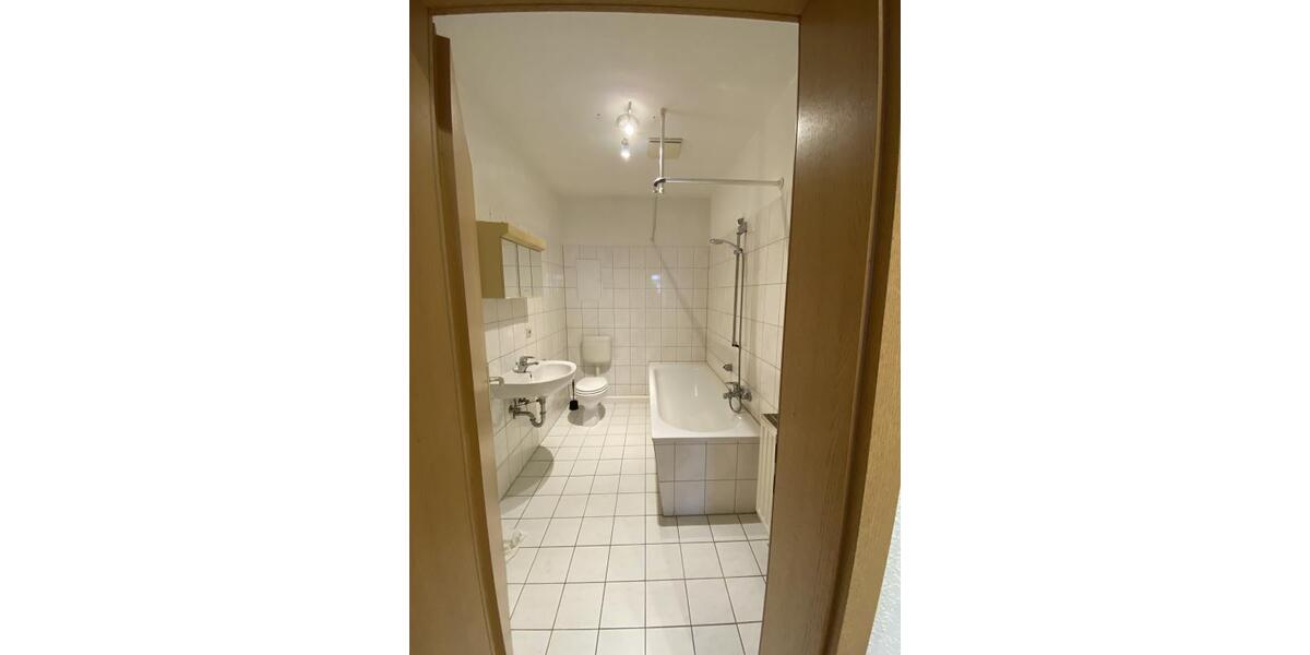 Etagenwohnung Mittweida - 3 Zimmer, 81 m&sup2;, 490&euro; | Angebot:25363723