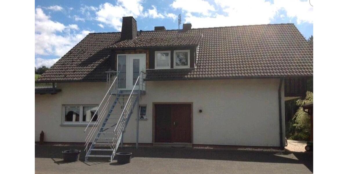Dachgeschoßwohnung Siegen Kaan-Marienborn - 4 Zimmer, 100 m&sup2;, 880&euro; | Angebot:26613551