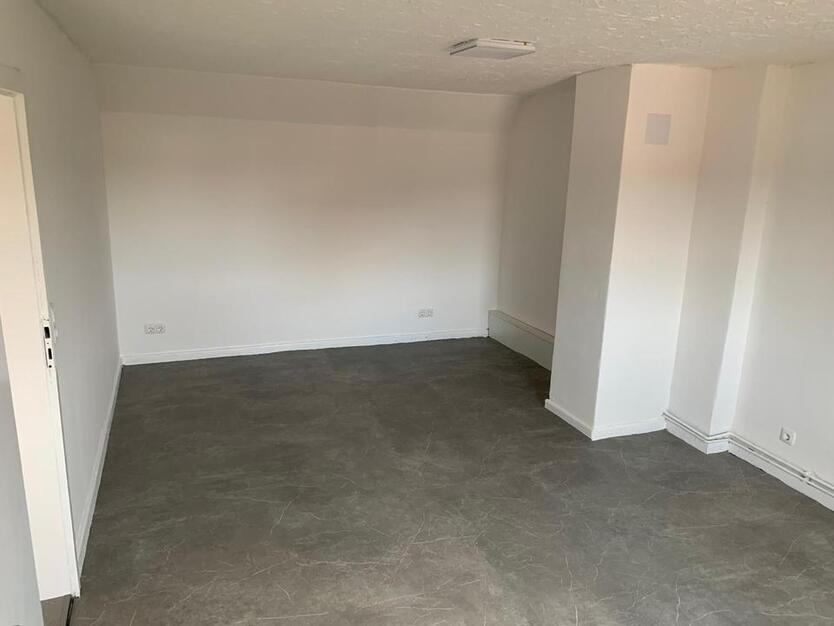 1 Zimmer in 2er WG wird frei