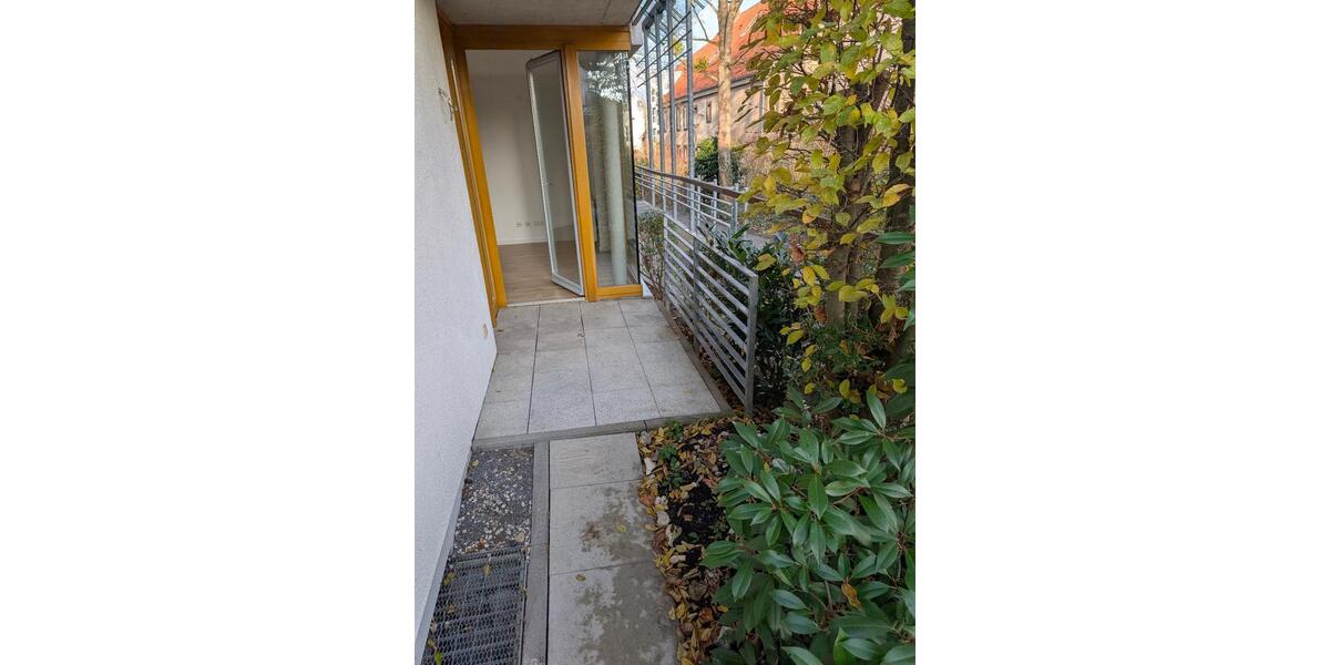 Erdgeschoßwohnung Detmold - 4 Zimmer, 110 m&sup2;, 1.190&euro; | Angebot:25545186