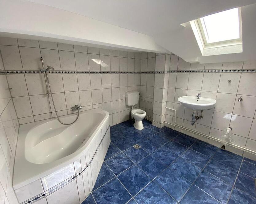 3ZKB - Wohnung mit seperatem Eingang & Balkon mit Top Ausblick