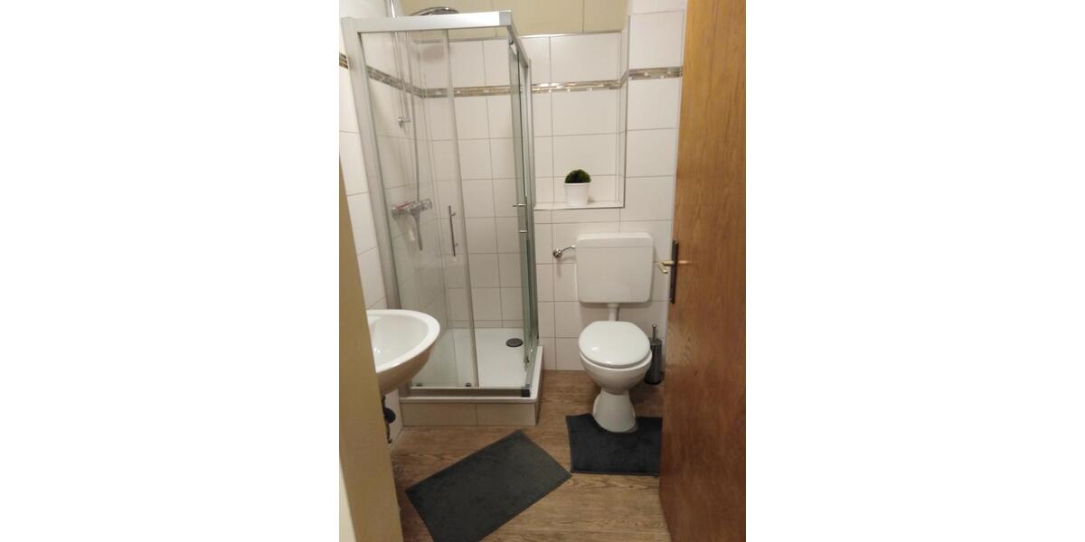 Etagenwohnung Lage - 2 Zimmer, 40 m&sup2;, 380&euro; | Angebot:25084998