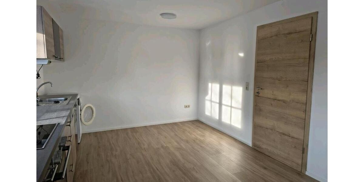 Erdgeschoßwohnung Oettingen in Bayern - 2 Zimmer, 90 m&sup2;, 850&euro; | Angebot:26025720
