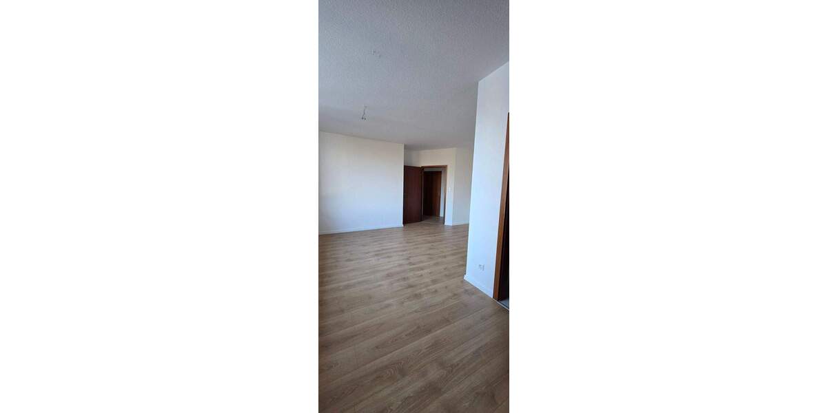 Etagenwohnung Burgstädt Burkersdorf - 1 Zimmer, 37 m&sup2;, 250&euro; | Angebot:25730764