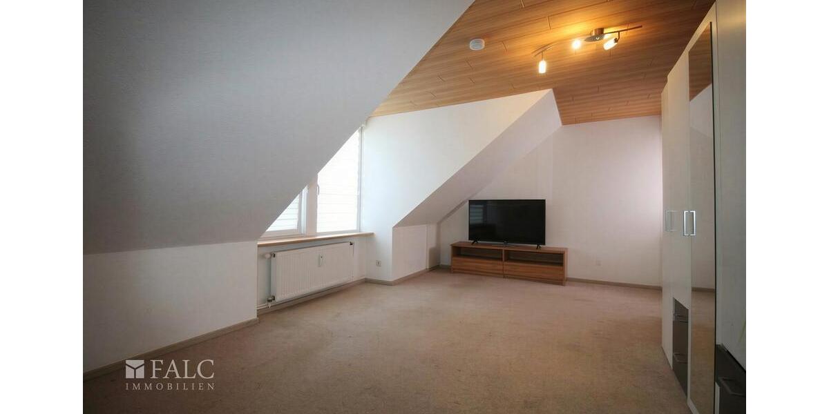 Dachgeschoßwohnung Dömitz - 4 Zimmer, 110 m&sup2;, 880&euro; | Angebot:26632663