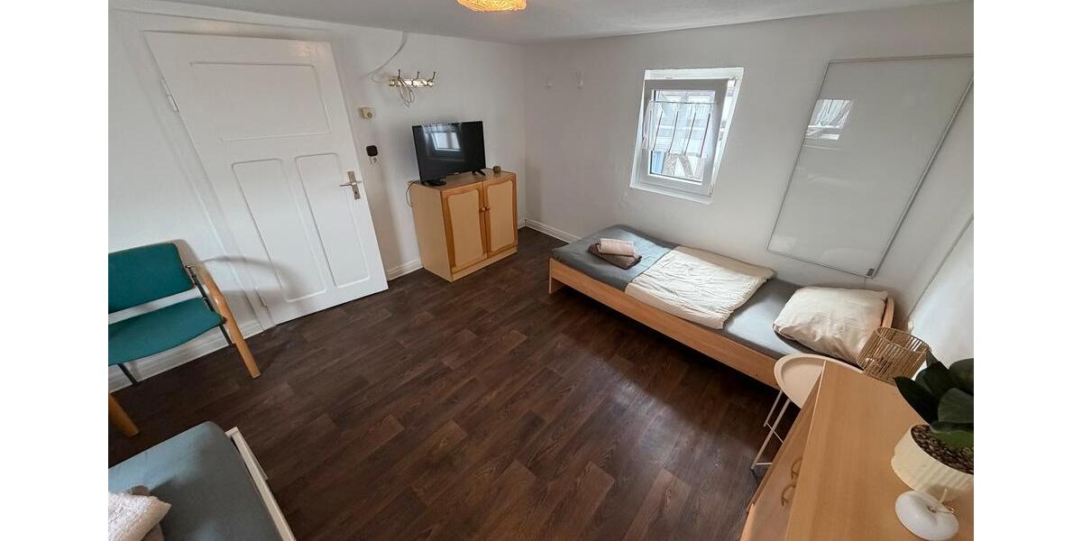 Wohnen auf Zeit Ebsdorfergrund - 3 Zimmer, 70 m&sup2;, 100&euro; | Angebot:26363568