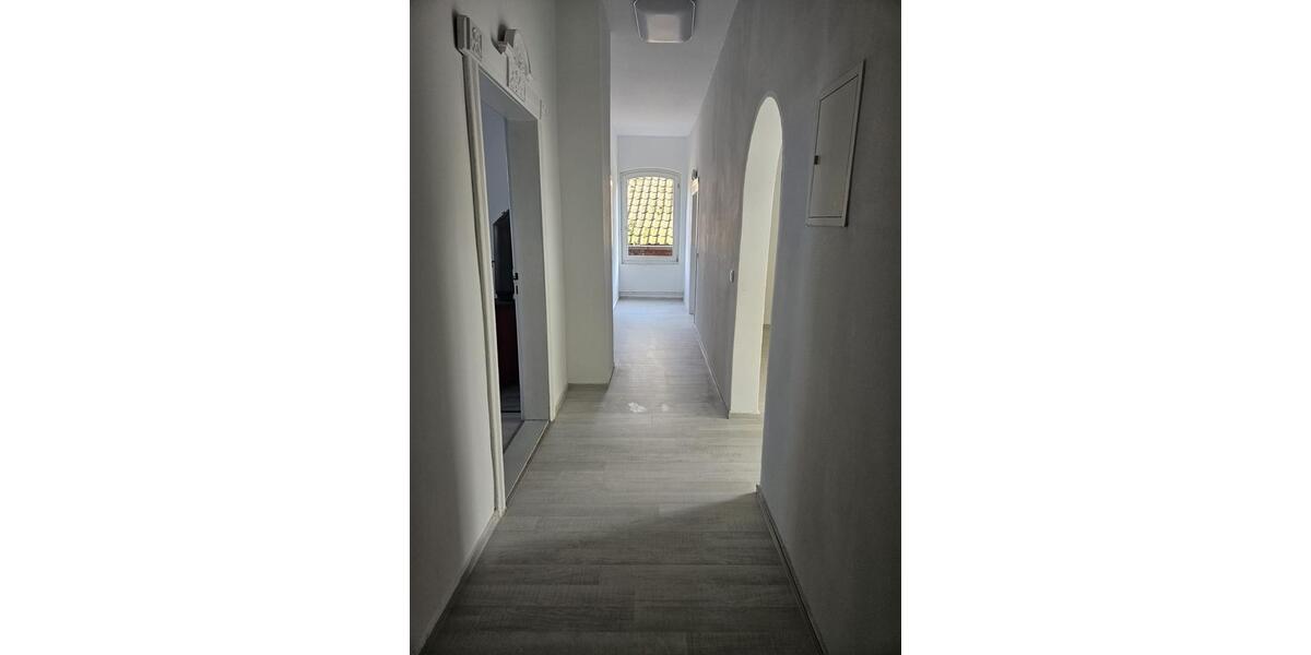 Etagenwohnung Diesdorf - 3.5 Zimmer, 97 m&sup2;, 420&euro; | Angebot:25843384