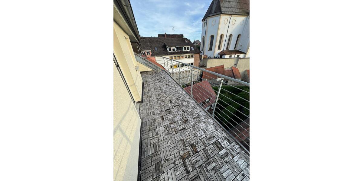 Dachgeschoßwohnung Ehingen (Donau) - 3.5 Zimmer, 90 m&sup2;, 1.000&euro; | Angebot:26670354