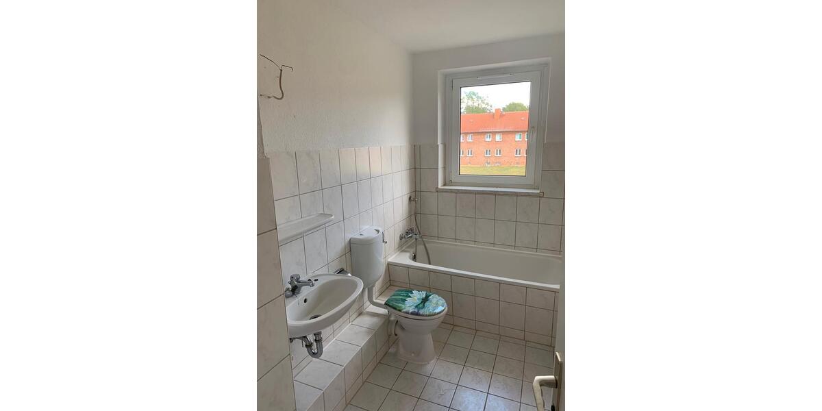 Etagenwohnung Plattenburg - 3 Zimmer, 57 m&sup2;, 320&euro; | Angebot:26070885