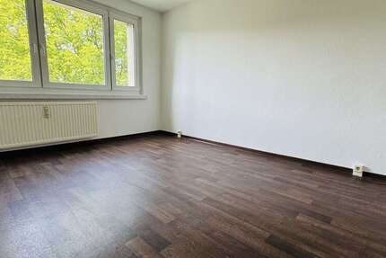Wohnung zum Mieten in Chemnitz 250 € 50.11 m²