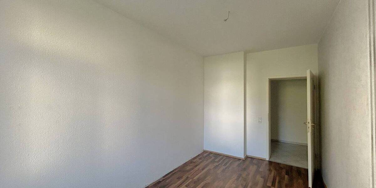 Etagenwohnung Chemnitz Gablenz - 4 Zimmer, 81 m&sup2;, 450&euro; | Angebot:26276065